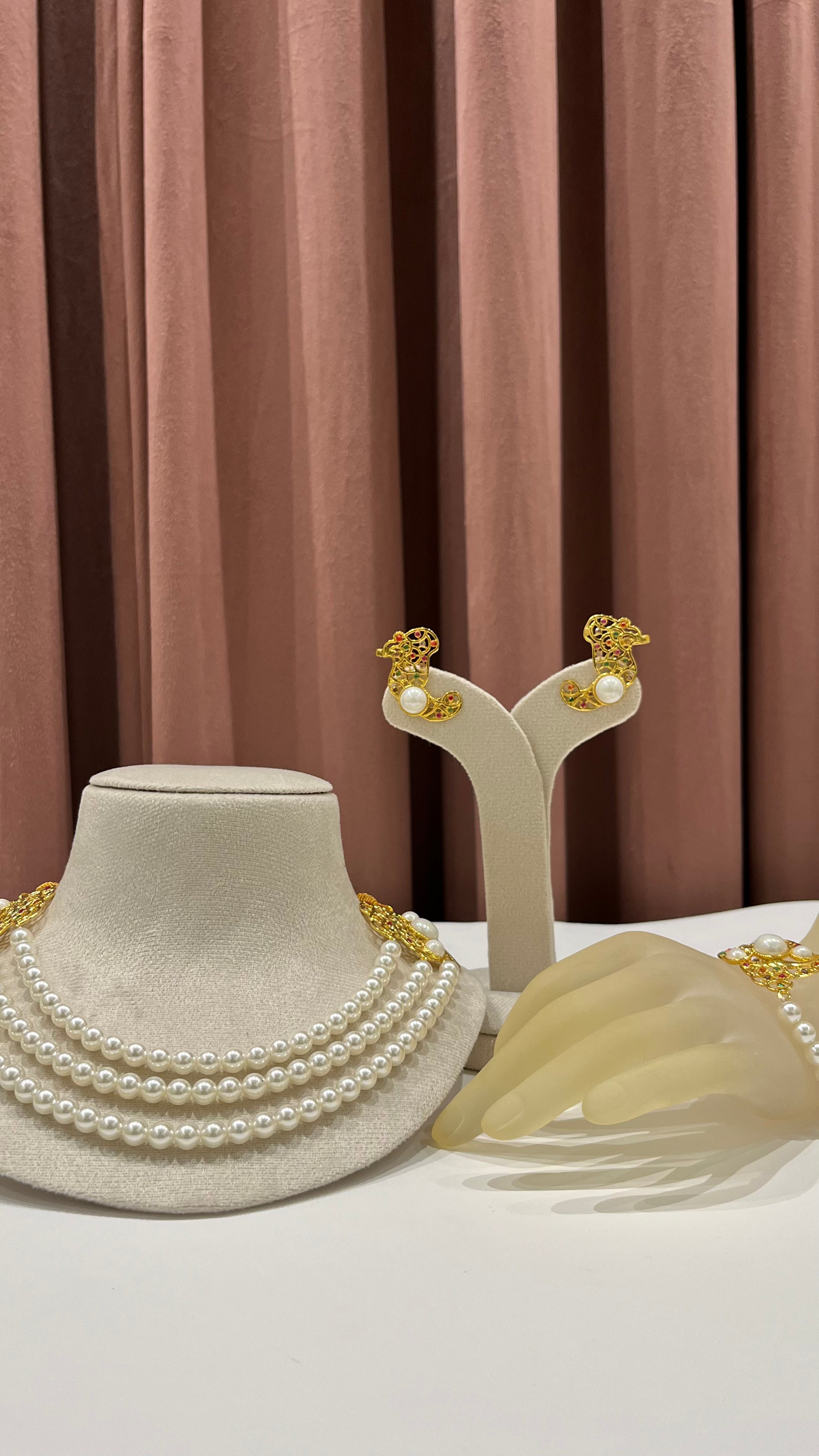 Pearla Set